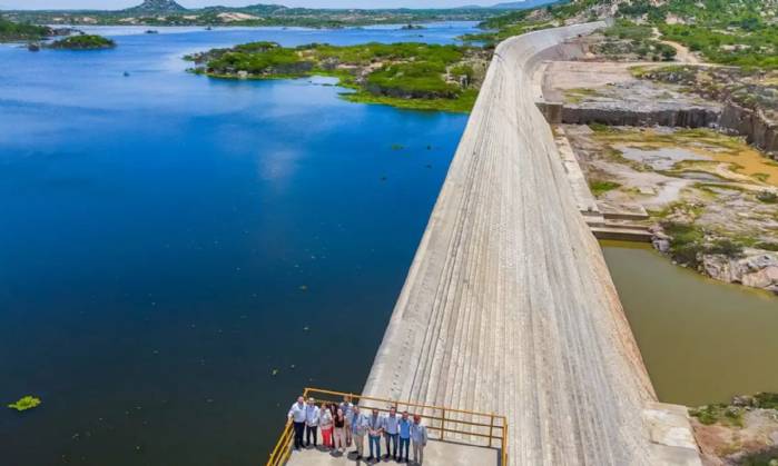Lula inaugura nova barragem da transposição do São Francisco no RN>