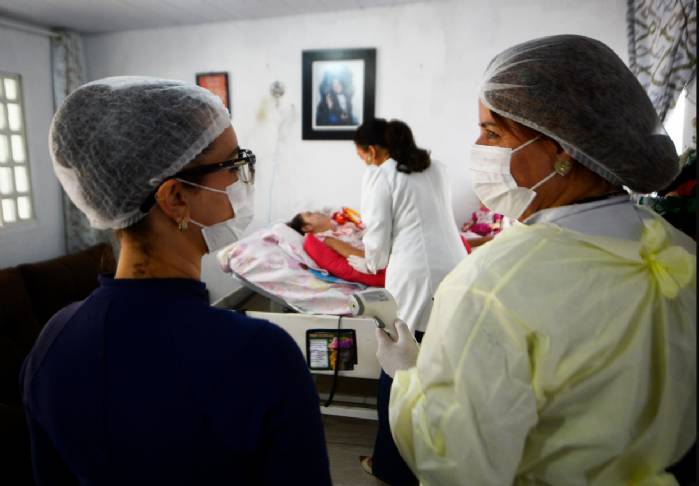 Atenção Domiciliar alcança 70 mil atendimentos, humaniza assistência e desocupa leitos>