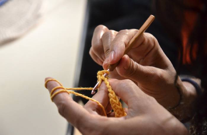 Caps AD do DF utilizam crochê como terapia contra a dependência química
