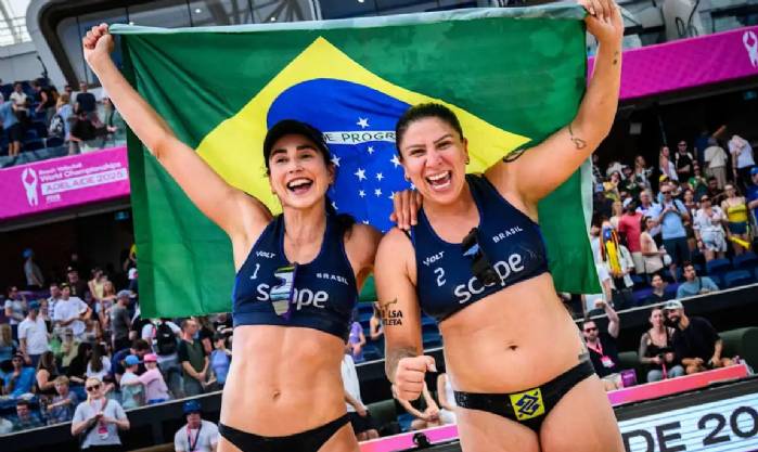 Carol Soberg e Rebecca faturam bronze no Mundial de vôlei de praia