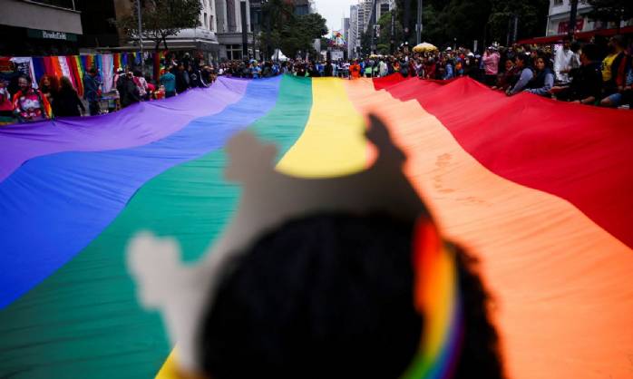 Depois de dois anos, Parada do Orgulho LGBT+ de SP volta à Paulista>