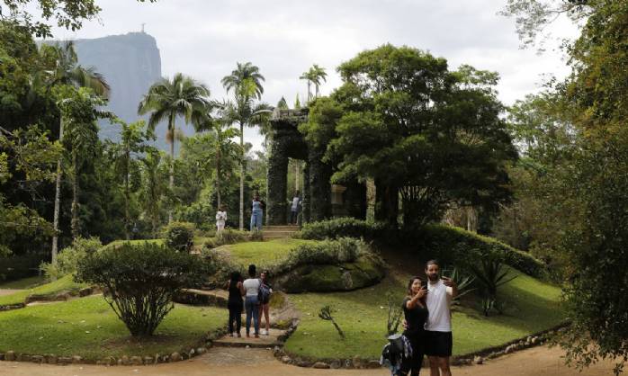 Jardim Botânico completa 214 anos tentando recuperar público