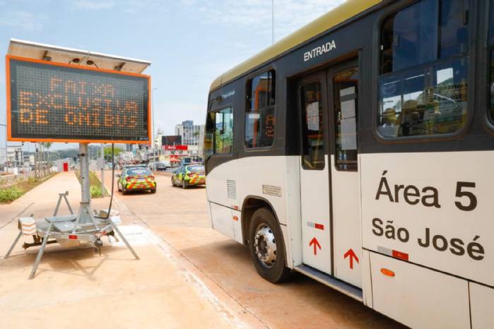 Mais nove linhas de ônibus começam a operar no boulevard do Túnel Rei Pelé