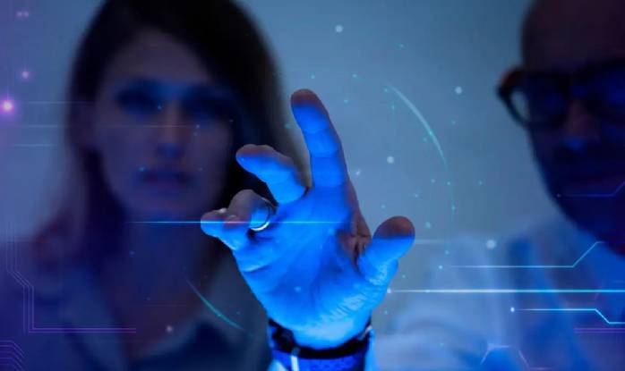 Número de empresas industriais que usam IA cresce 163% em dois anos