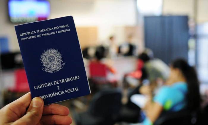 Agências do trabalhador oferecem vagas; salários de até R$ 8 mil