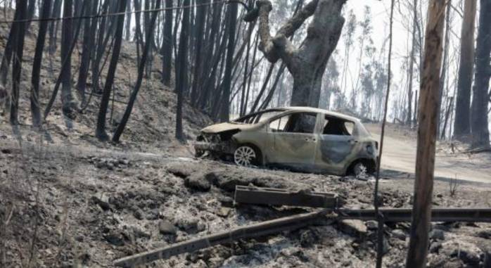 Presidente de Portugal pede que esforços se voltem agora para combate ao fogo