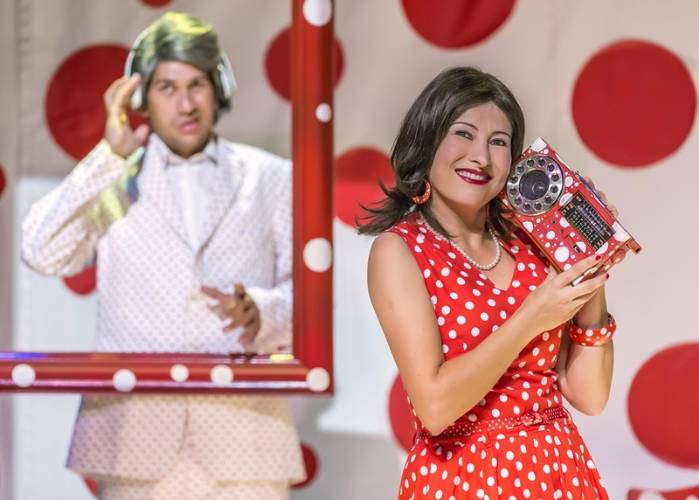 Espetáculo Mercedez com Z, da comediante Adriana Nunes, estréia no Teatro Goldoni