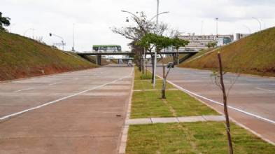 Após reforma do pavimento rígido, via do Buraco do Tatuí é liberada