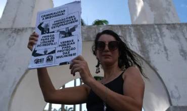 Ato nos Arcos da Lapa pede fim da violência contra mulheres e LGBTQIA+