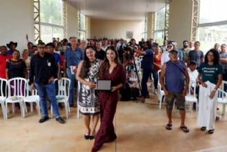 Paula Belmonte conduz audiência que discute futuro do Galpão do Produtor do Paranoá