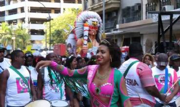 Carnaval 2025: confira os blocos que desfilam nesta segunda no Rio