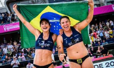 Carol Soberg e Rebecca faturam bronze no Mundial de vôlei de praia
