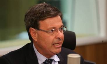 Ex-ministro Gilson Machado é preso pela PF