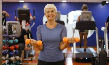 Musculação protege cérebro de idosos contra demência, diz estudo