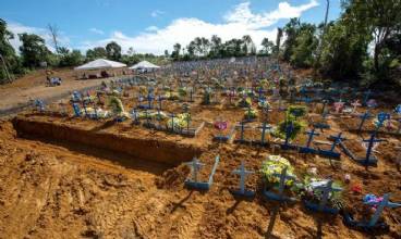 Negacionismo fez brasileiros perderem 3,4 anos de vida na pandemia