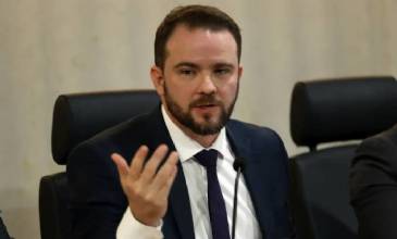 Nova versão do Desenrola será lançada após viagem de Lula, diz Durigan