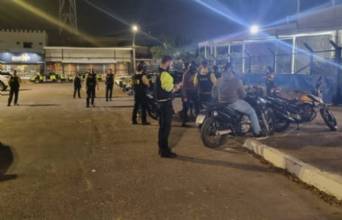 Operação Sossego em Taguatinga flagra irregularidades em motocicletas