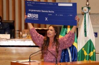 Paula Belmonte leva cheque em branco e denuncia risco bilionário no BRB